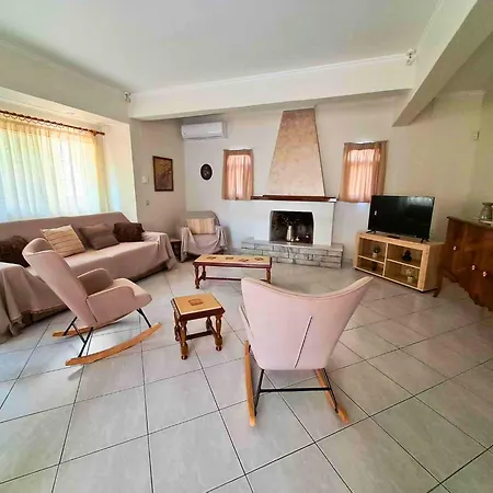 Poulakis House *