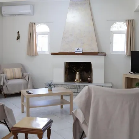 Poulakis House * Asíni